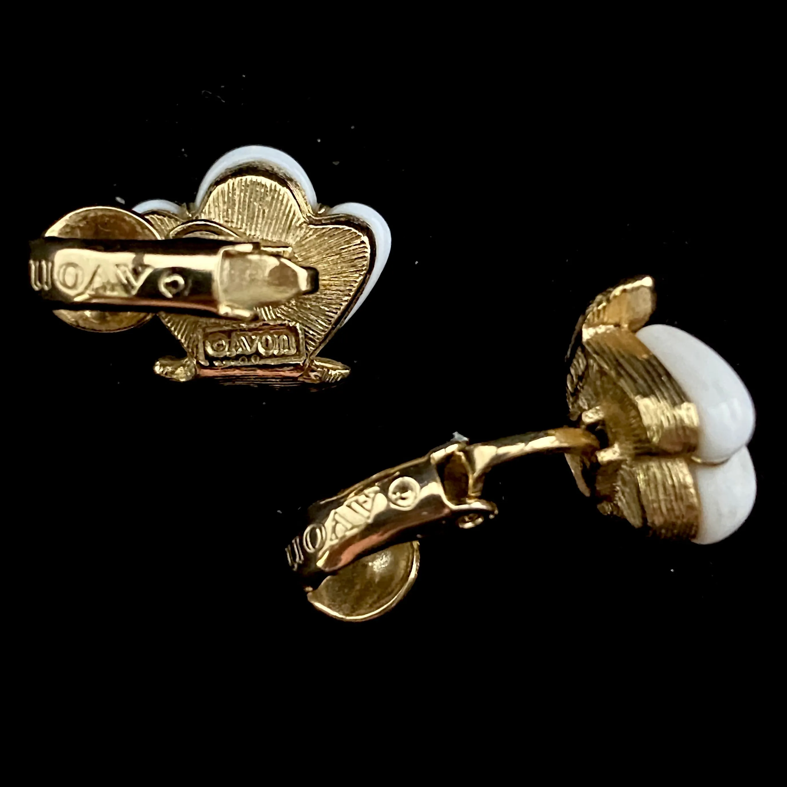 1981 Avon Gatsby Necklace & Earring Set