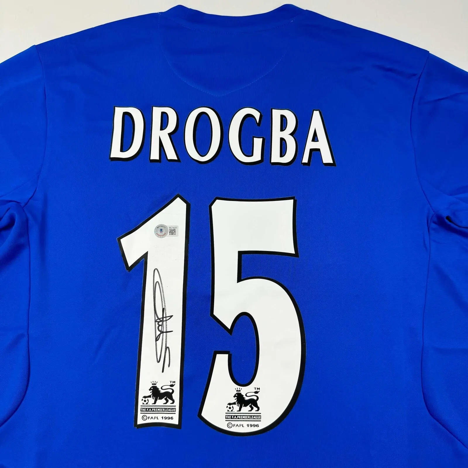 Autographed/Signed Didier Drogba #15 Chelsea FC Blue Soccer Jersey BAS COA