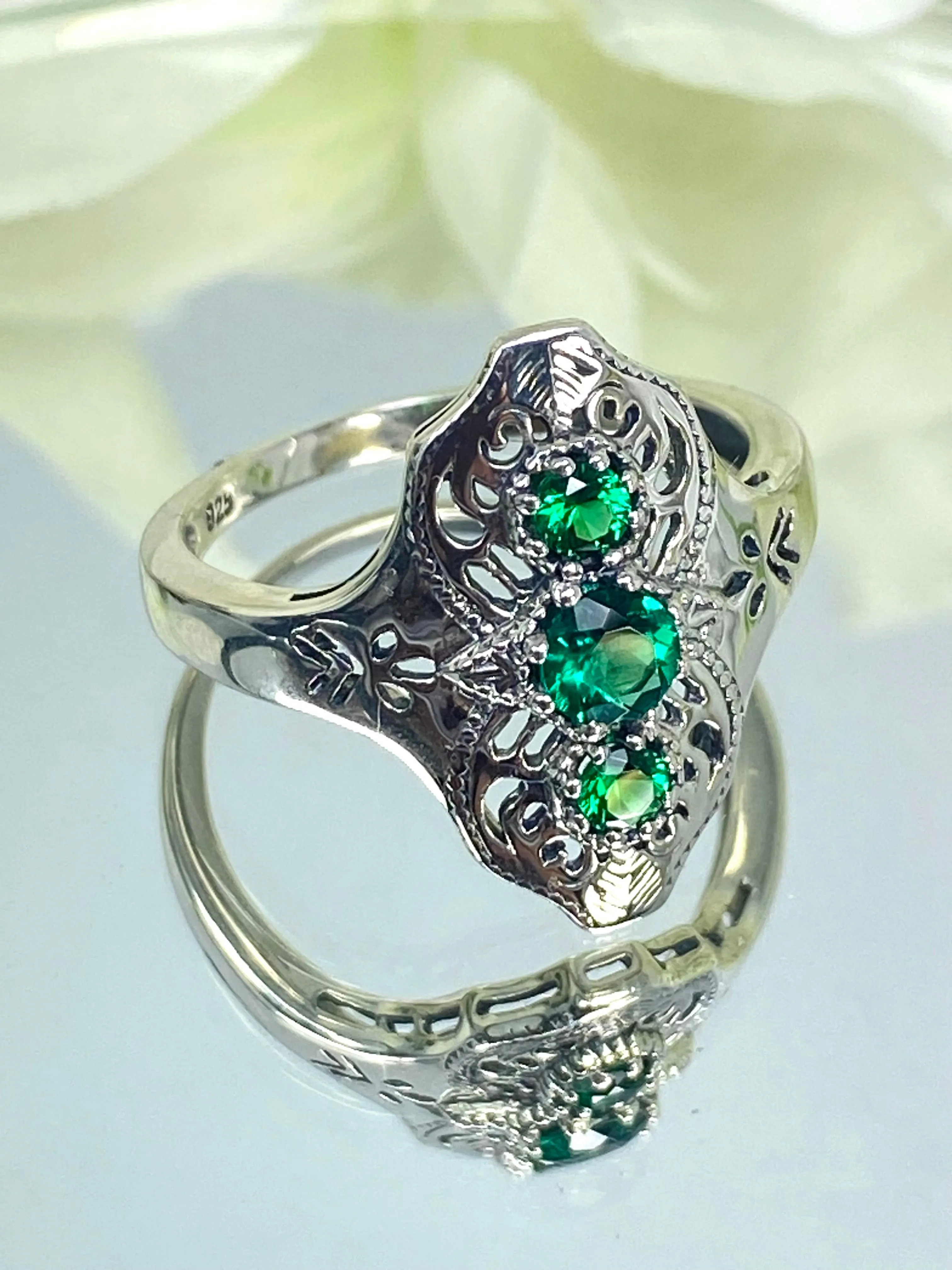 Emerald Ring, Spider Gatsby, Sterling Silver Vintage Jewelry D172