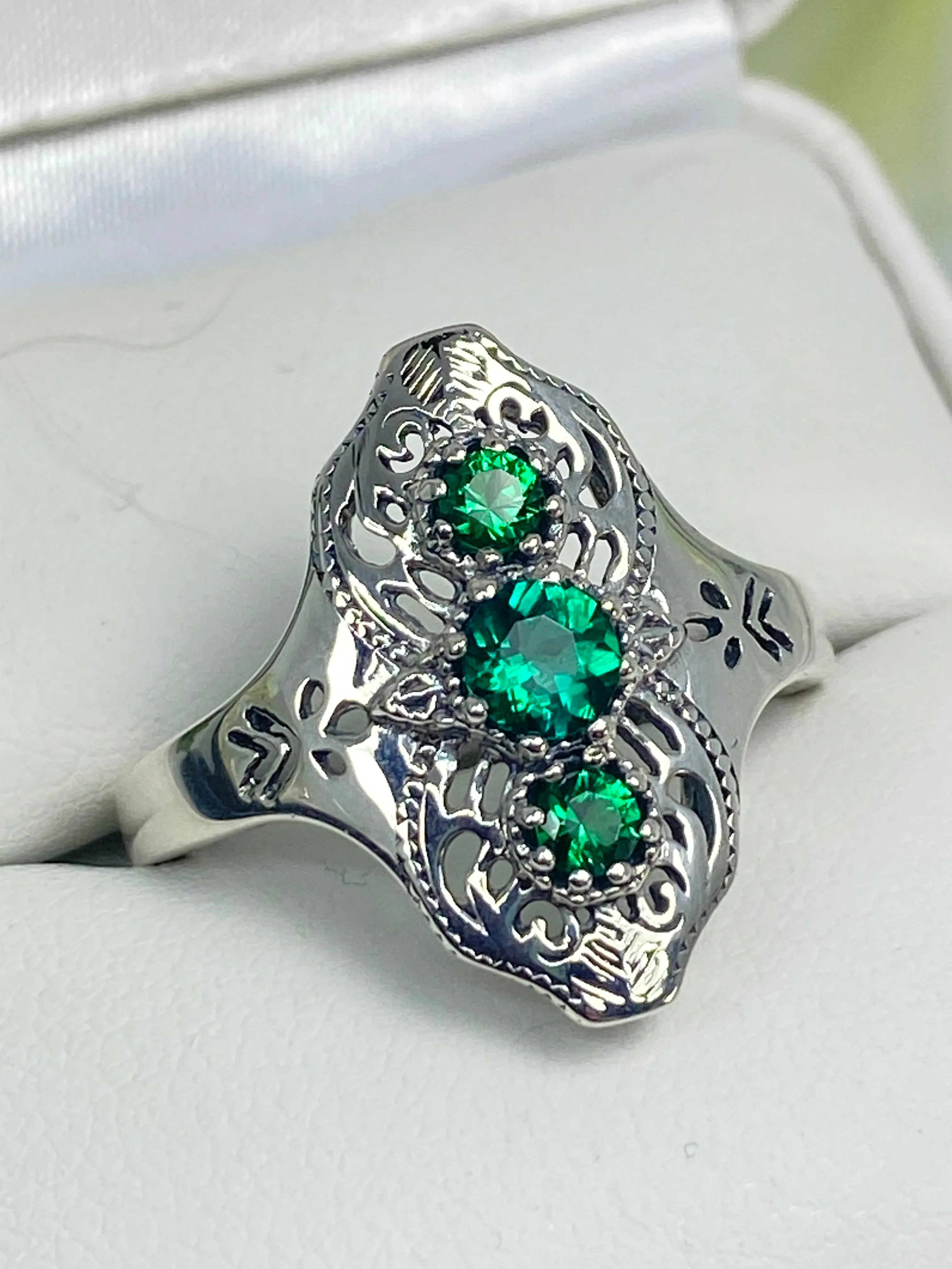 Emerald Ring, Spider Gatsby, Sterling Silver Vintage Jewelry D172