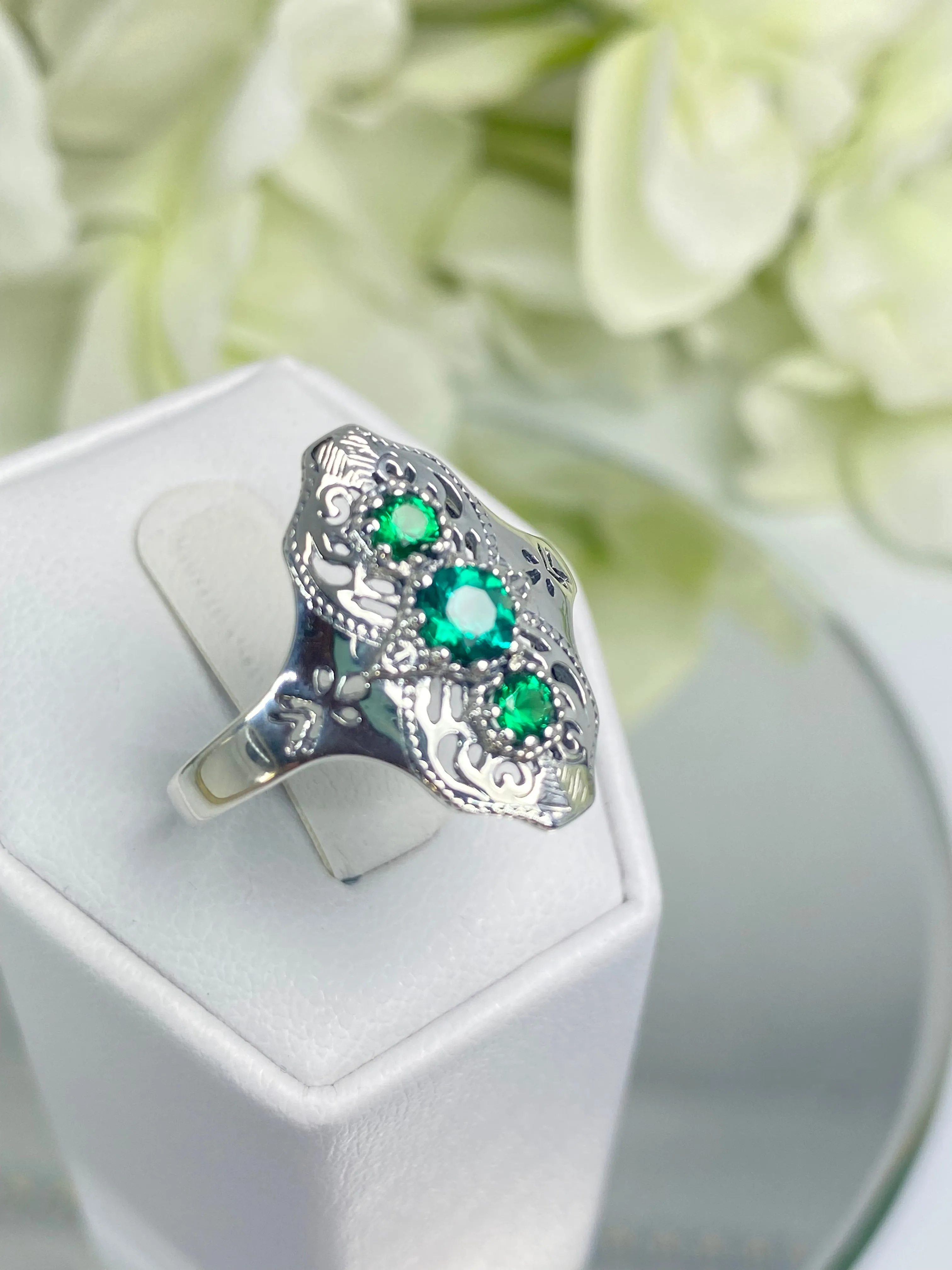Emerald Ring, Spider Gatsby, Sterling Silver Vintage Jewelry D172