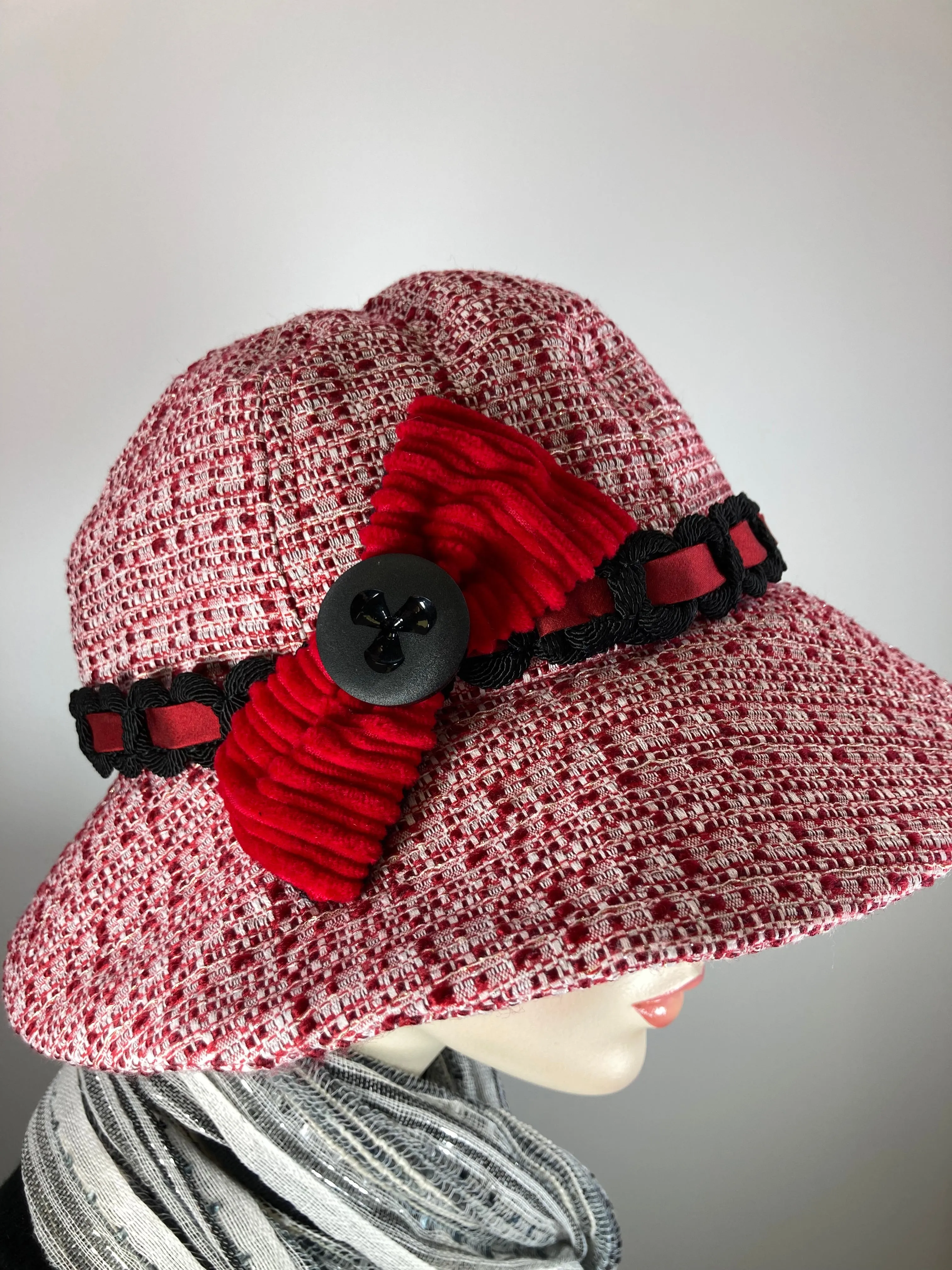 Slow Fashion Hat. Red White Downton Abbey hat. Medium brim hat. Ladies statement hat. Womens Wool hat. Dressy womens hat red white black